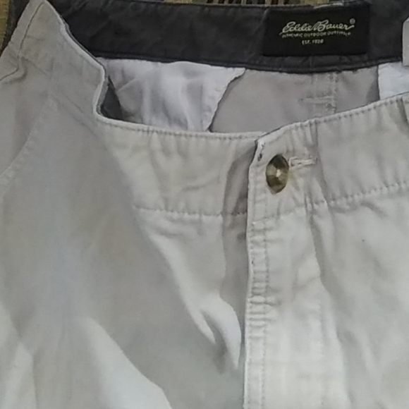 Mens designer Eddie Bauer shorts - Picture 3 of 5